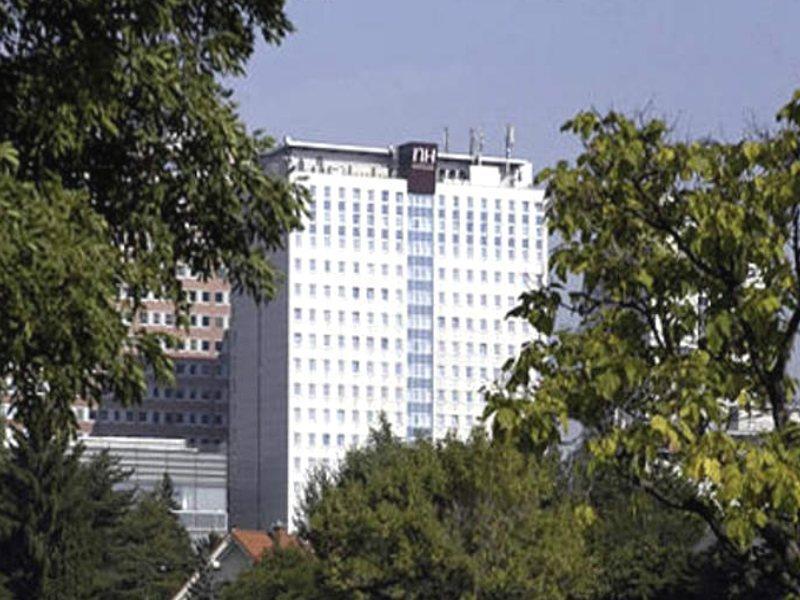 Nh Danube 4* Wien